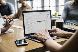 Útmutató olasz hivatalos emailek írásához